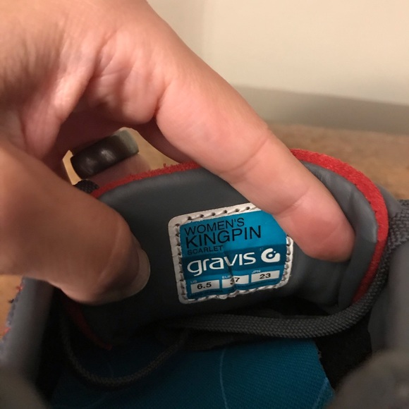 Gravis red suede sneakers - Picture 4 of 9